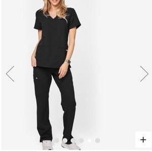 Figs black scrub set